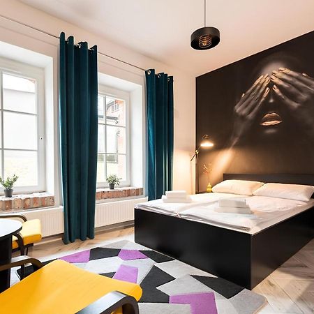 Flatbook - City Center Apartments Waterlane Vintage With Gym Gdansk Bagian luar foto