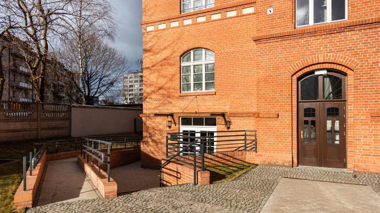 Flatbook - City Center Apartments Waterlane Vintage With Gym Gdansk Bagian luar foto